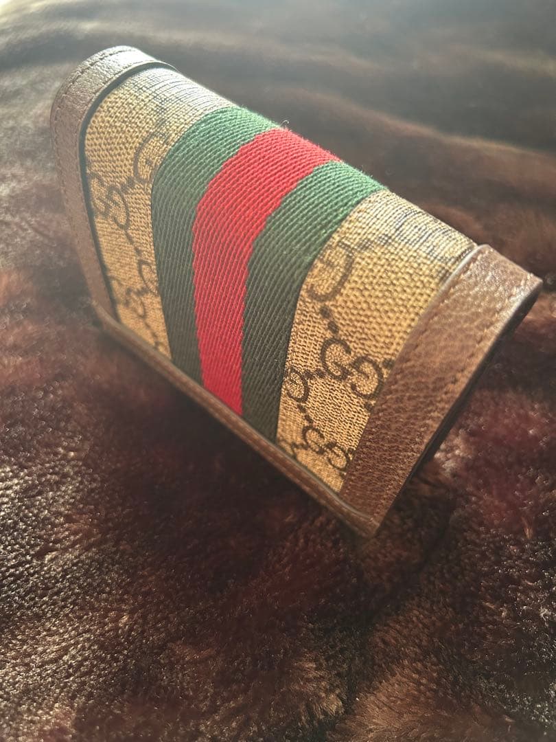 GUCCI GGキャンバス 二つ折り財布