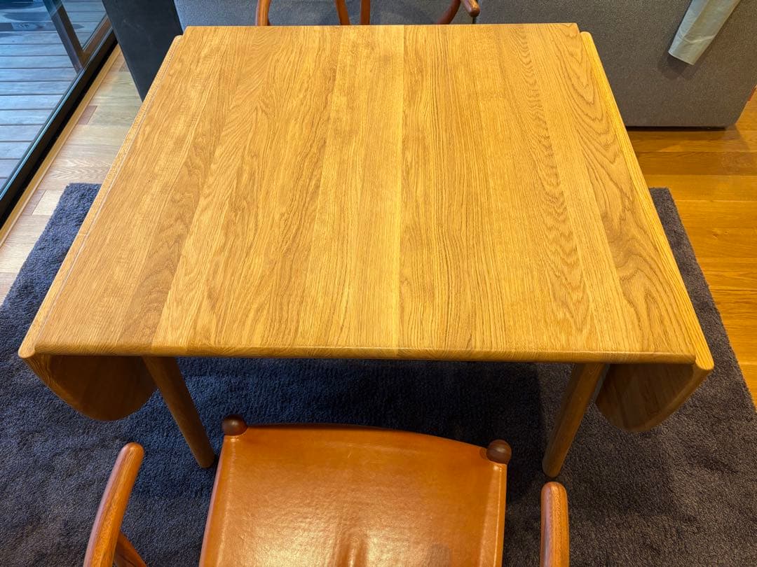 CARL HANSEN&SON | CH002 ダイニングテーブル