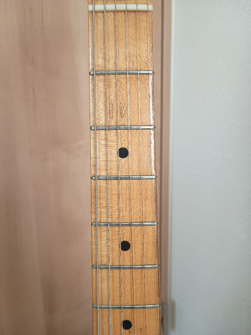 テレキャスター　FERNANDES BURNYネック　Suquierボディ