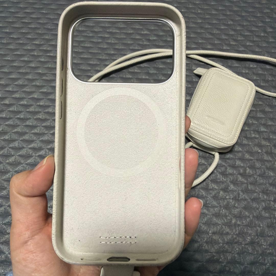 objcts.io オブジェクツ　iPhone17pro 土屋鞄　ケース　バック