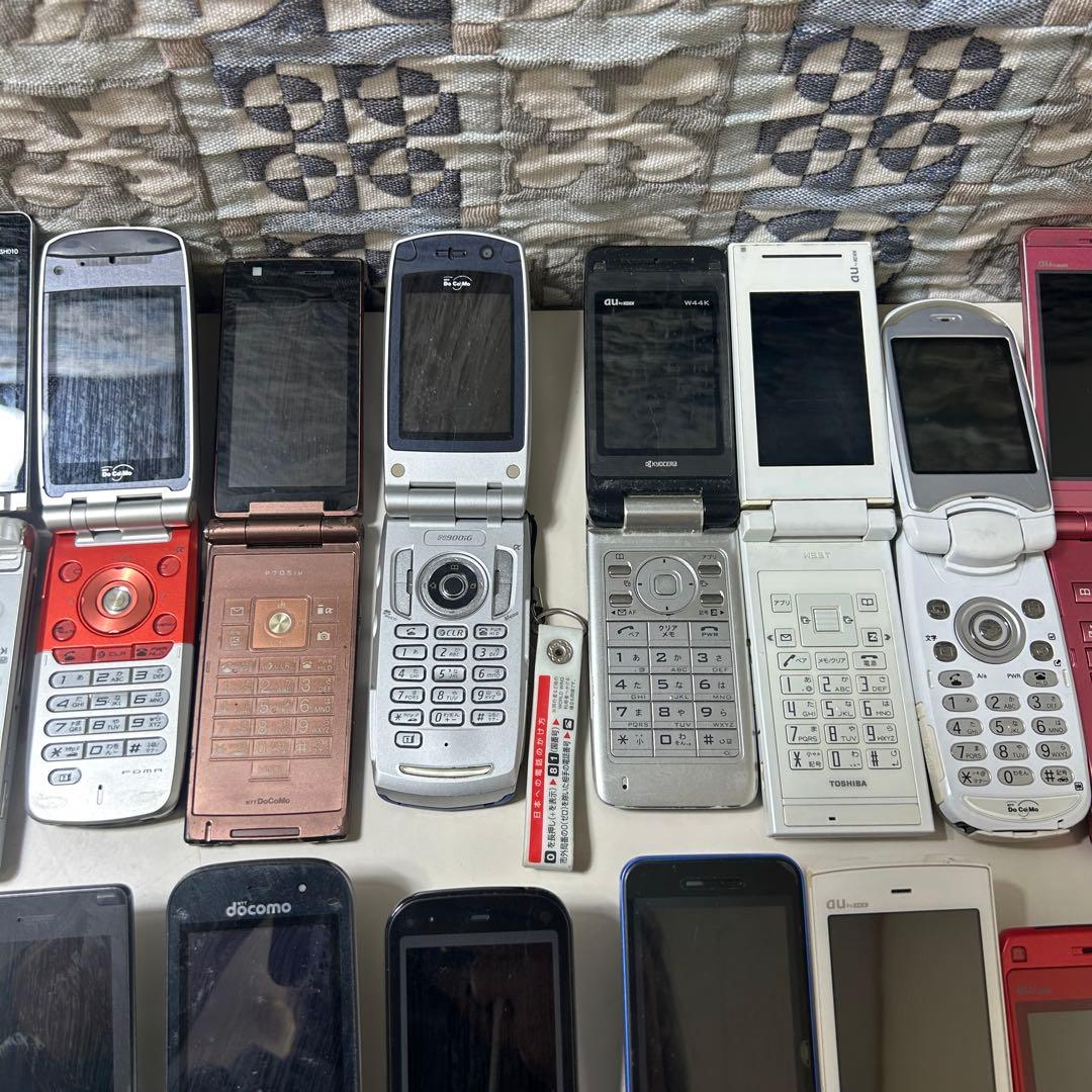 が*ら様 携帯電話本体 大量 まとめ 62台セット 動作未確認 ジャンク ガラケ