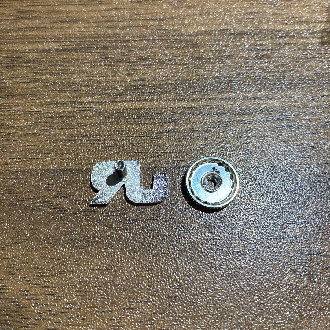 ＪＲ　東日本　襟章　社章　ネジ　純銀　国鉄　電車　列車　汽車　機関車　レトロ