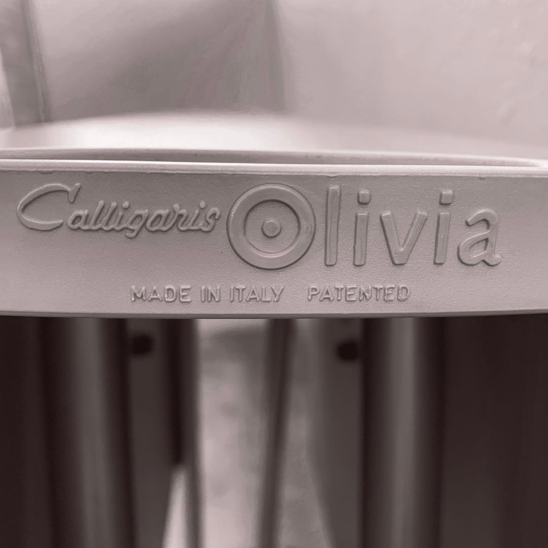 カリガリス　オリビア　進展式テーブル