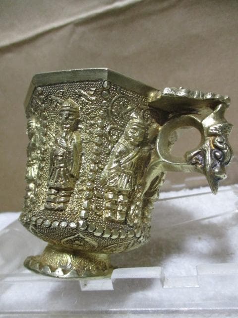 中国　唐代　舞伎八稜金杯　古箱付き　N74-2