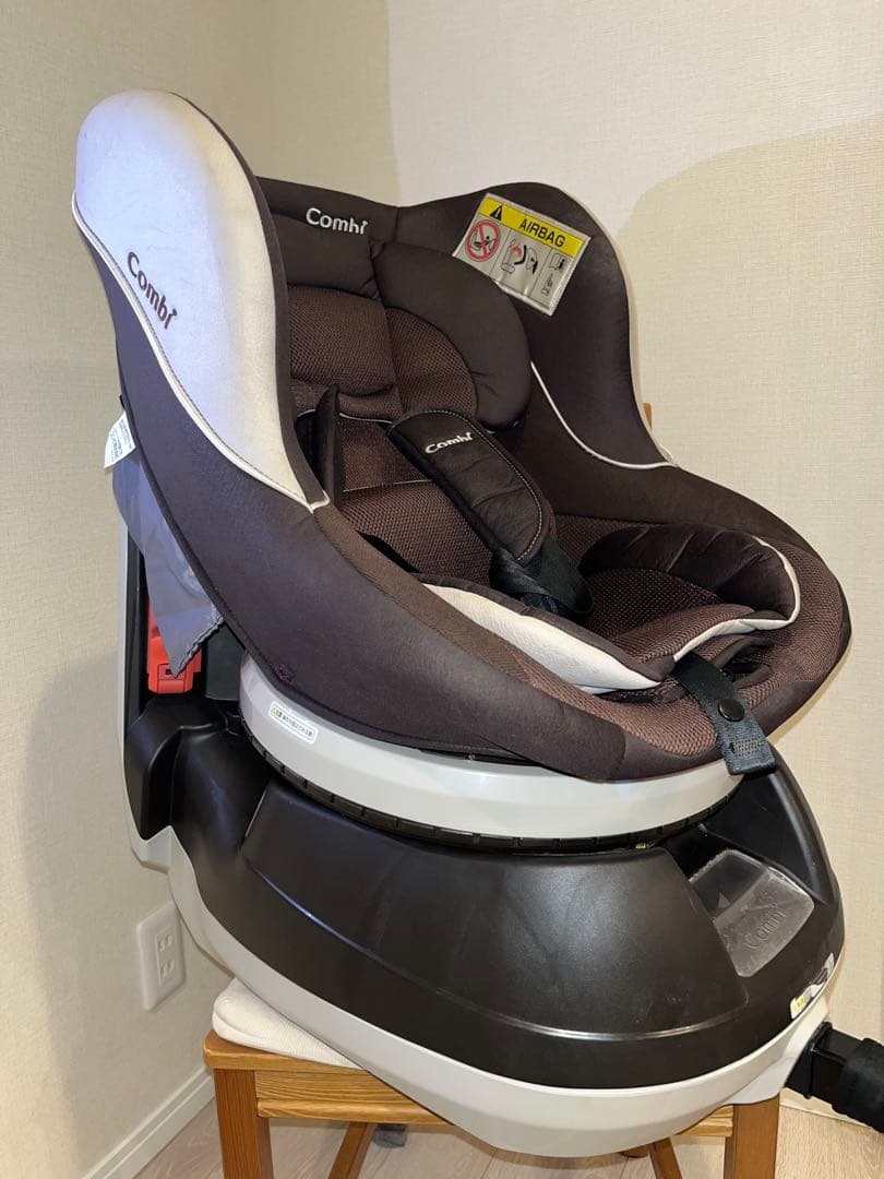 Combi チャイルドシート ネルームlite ef
