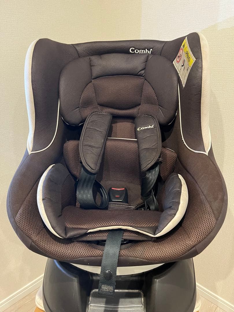 Combi チャイルドシート ネルームlite ef