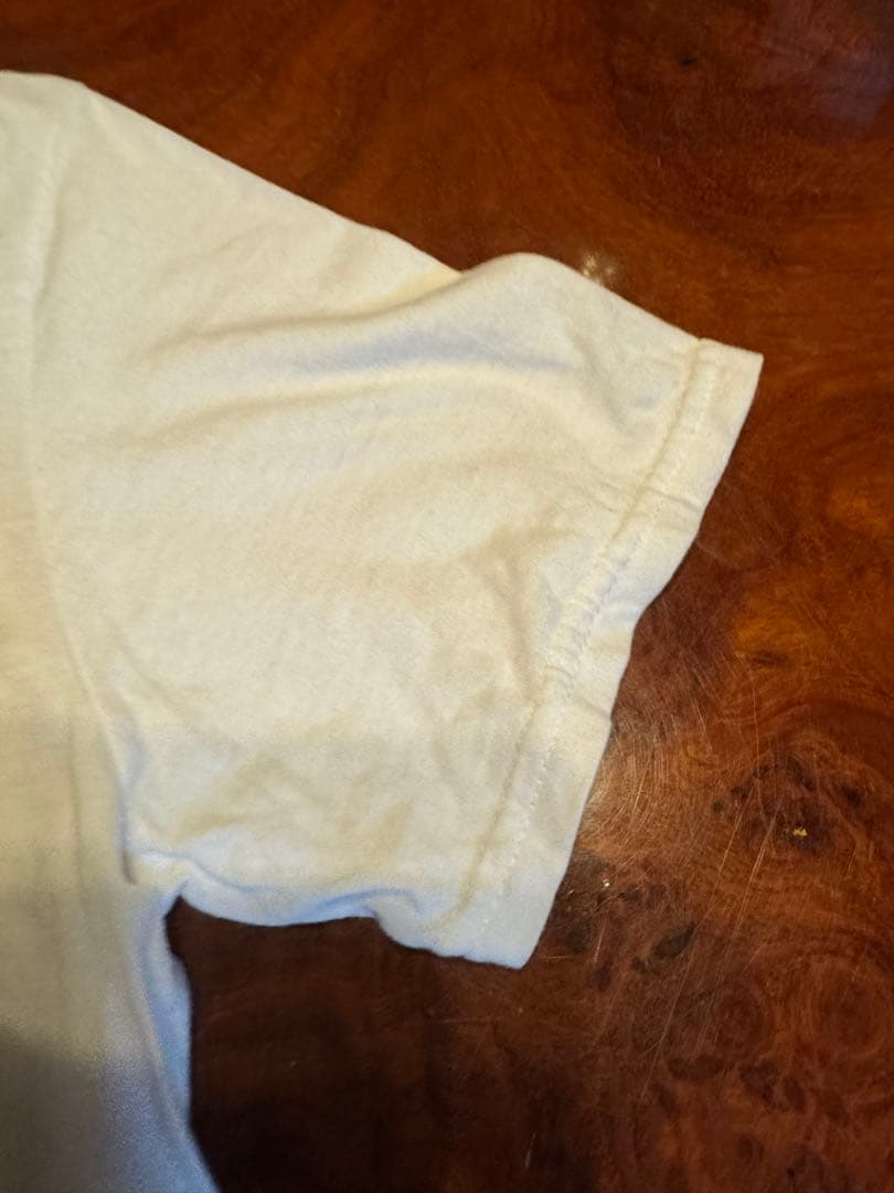 ワンダイレクションGILDAN白正規オリジナルツアーT、Mコピーライト入り