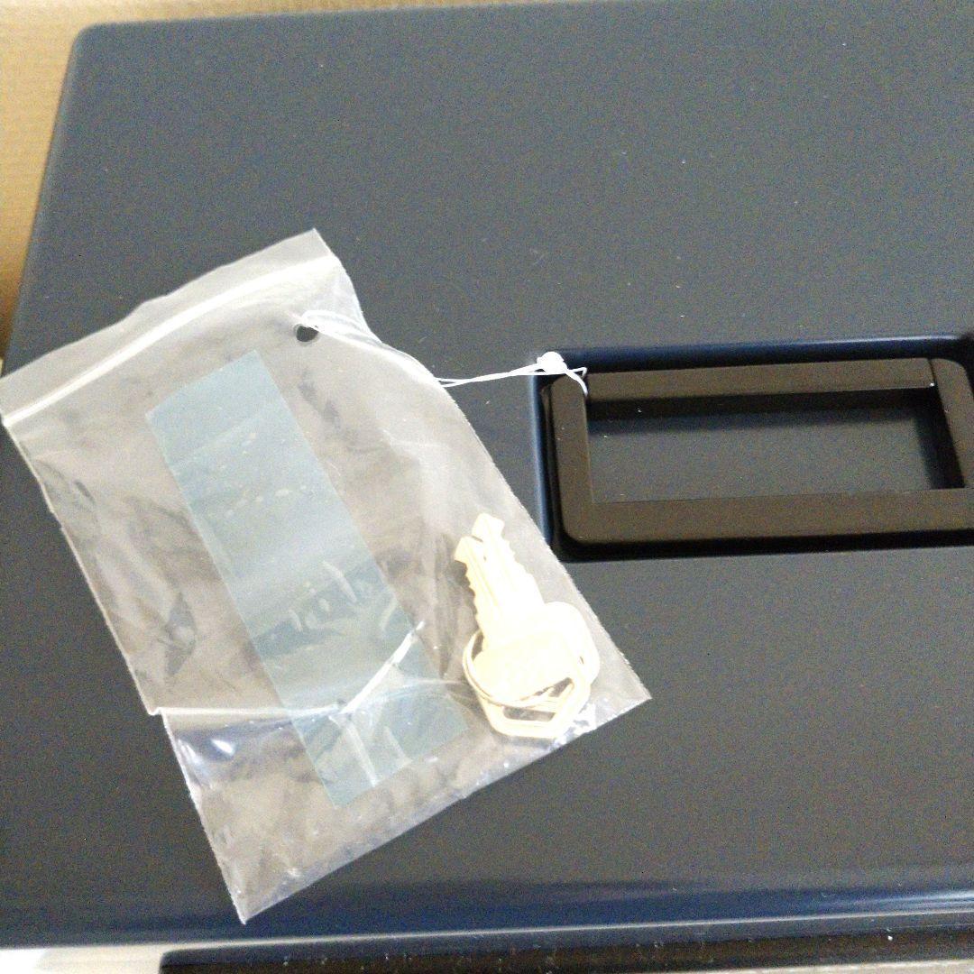 手提げ金庫 アイリスオーヤマ テンキー式電子ロック＆シリンダー錠 SBX-B5