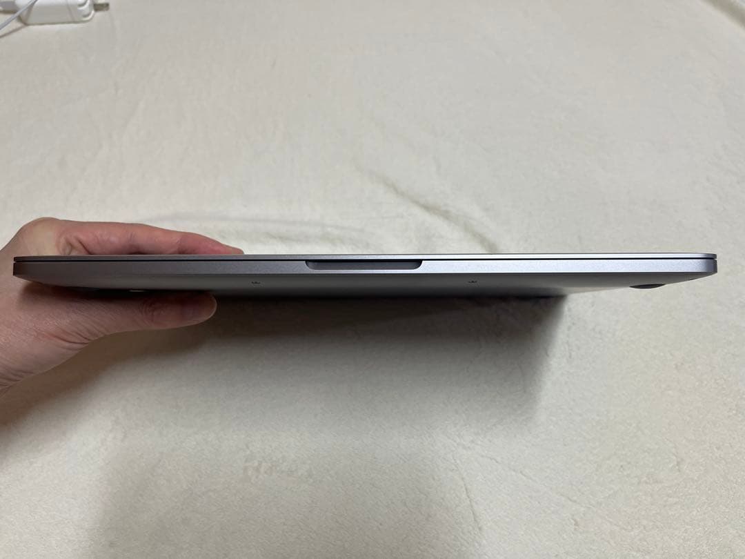 MacBook本体 MacBook Pro 13-inch 2020 1TB 32GB