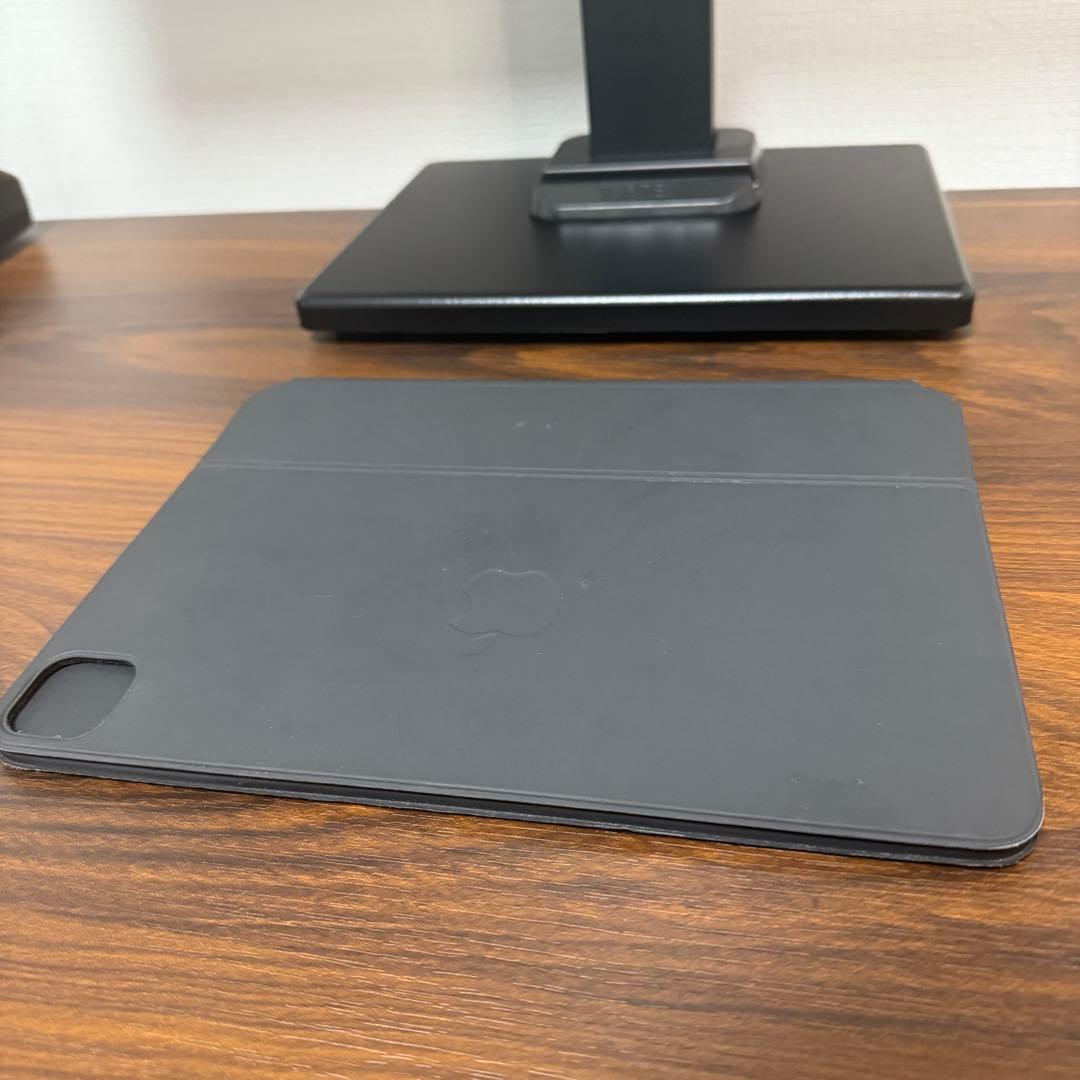 (ほぼ新品未使用)iPad Pro 11インチ 4th gen シルバー