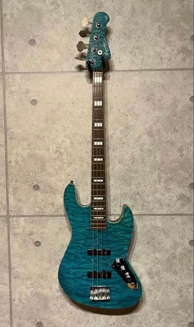 ベース　バッカスBacchus WL-007 R AQB