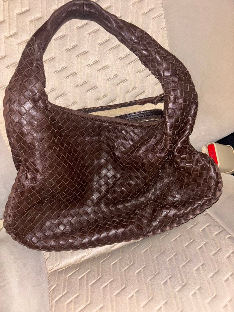 ボッテガ　イントレチャート　レザーショルダーバッグ