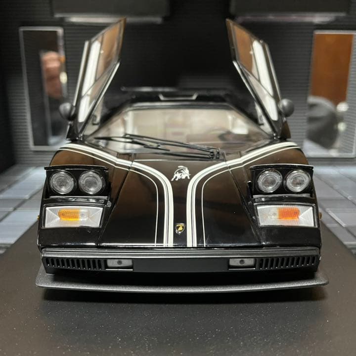 激レア絶版未展示品　京商 1/18 ランボルギーニ カウンタック LP500 R
