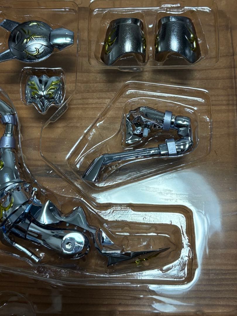 聖闘士星矢 キグナス氷河（ゴッドクロス）フィギュア 聖闘士聖衣神話