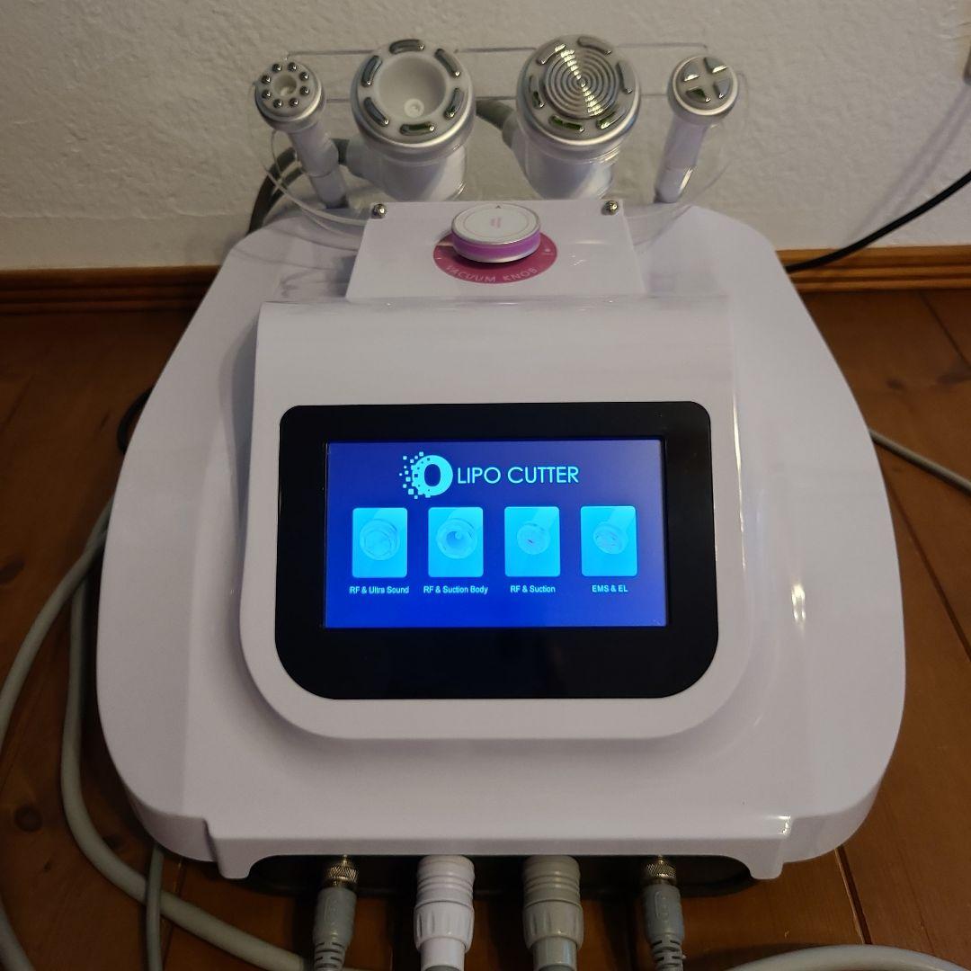 LIPO CUTTER キャビテーション&美顔器