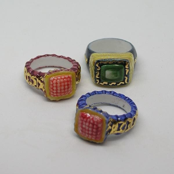 指輪のフェーヴ／全12個／2003年／ポースレン製