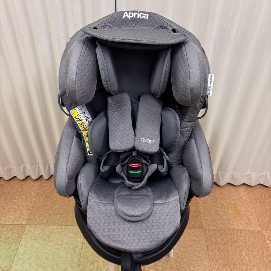 アップリカ　フラディア　グロウ　ISOFIX　プレミアム　360°セーフティ