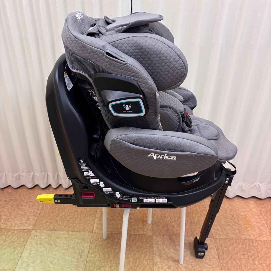 アップリカ　フラディア　グロウ　ISOFIX　プレミアム　360°セーフティ