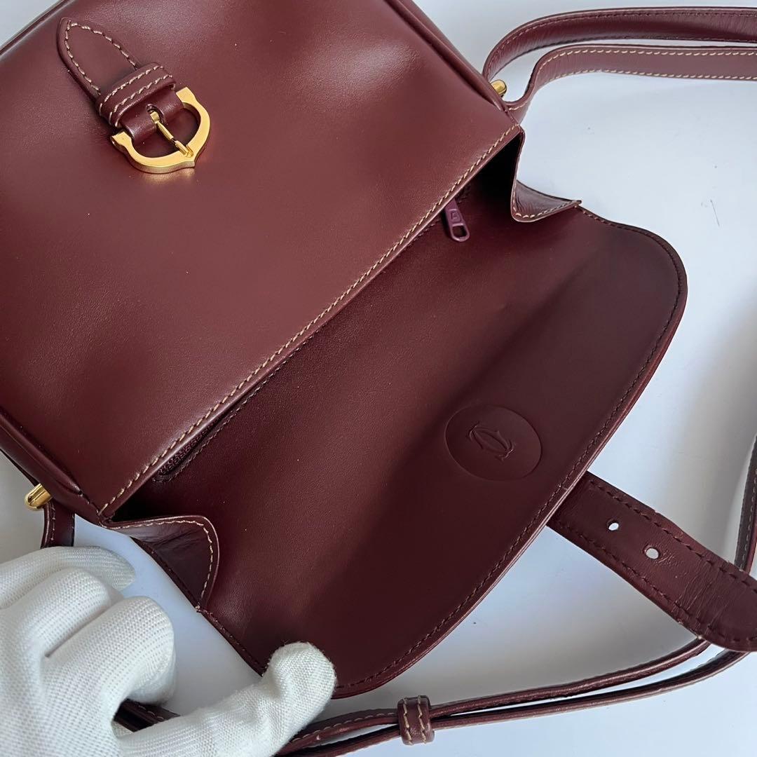 ■未使用級■ Cartier　マストライン　ショルダーバッグ　レザー　ボルドー