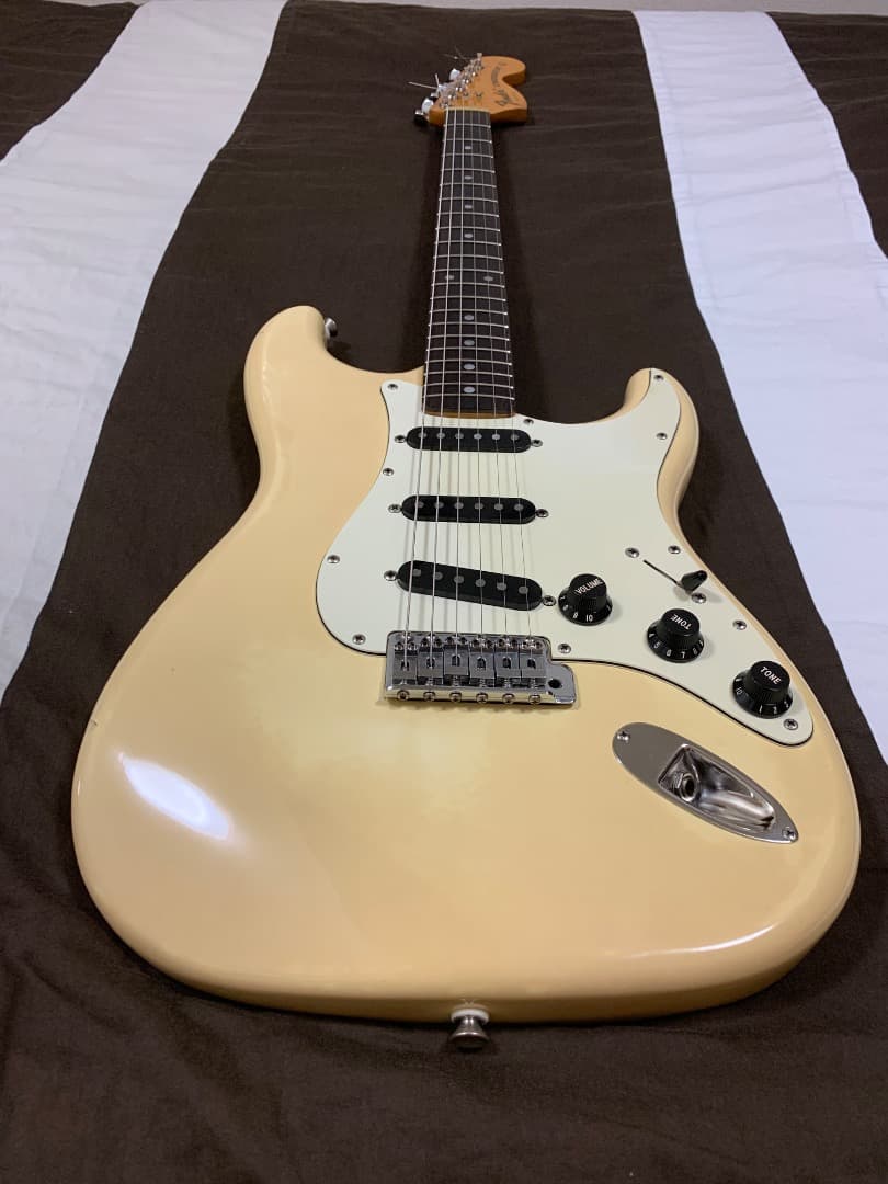 ギター Fender ST72-55 (E Serial/1986)