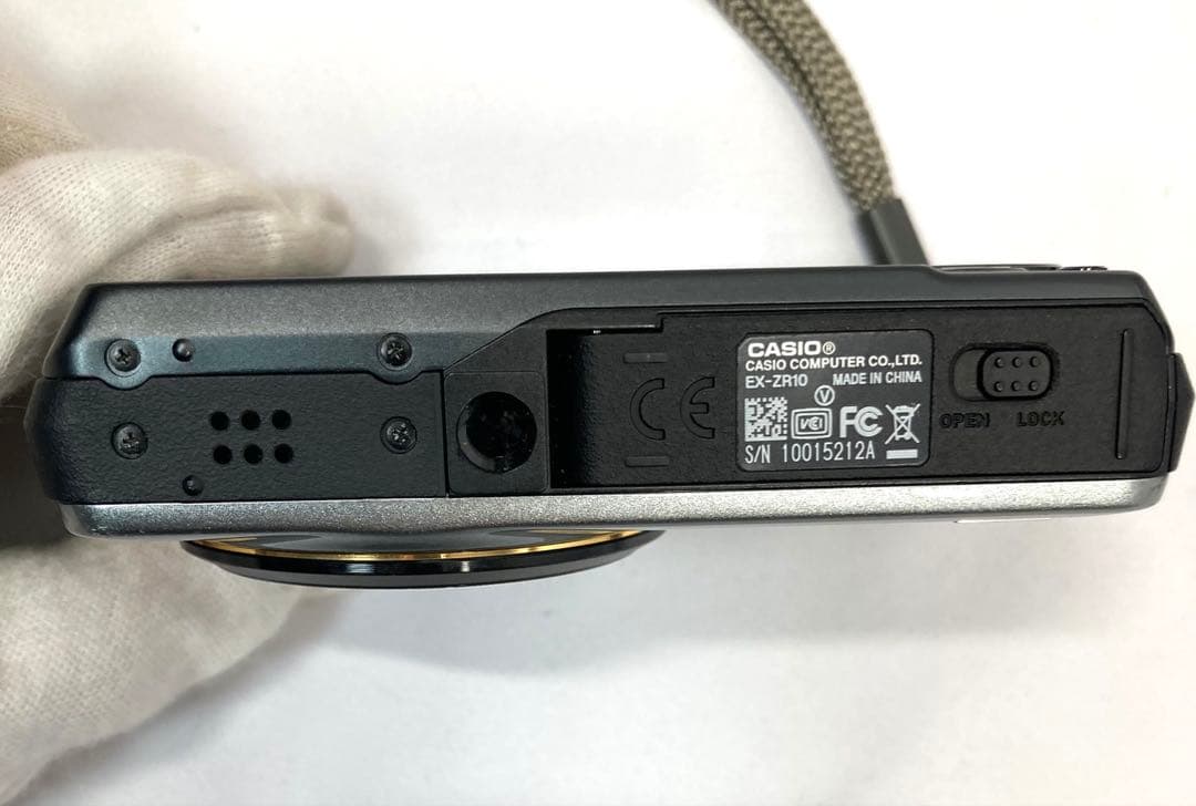 1711N9レ CASIO カシオ EXILIM EX-ZR10 デジカメ