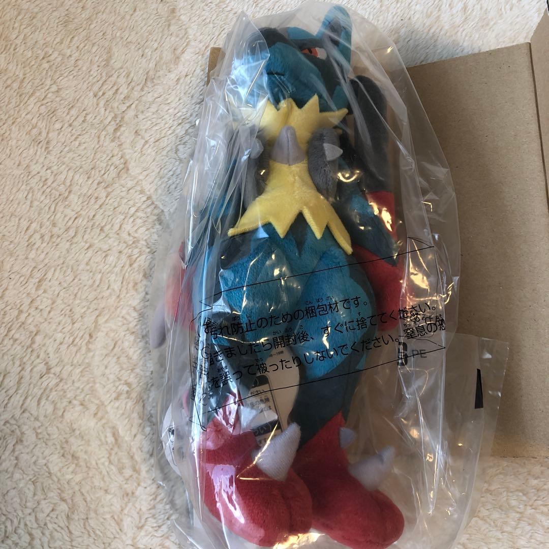 ポケモンセンター　メガルカリオ ぬいぐるみ