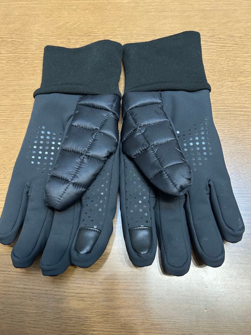 カナダグース　キルティング手袋