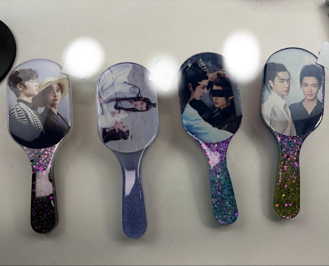 肖戦 王一博 超大レジンエアークッション付きヘアブラシ　4点セット❣️0109