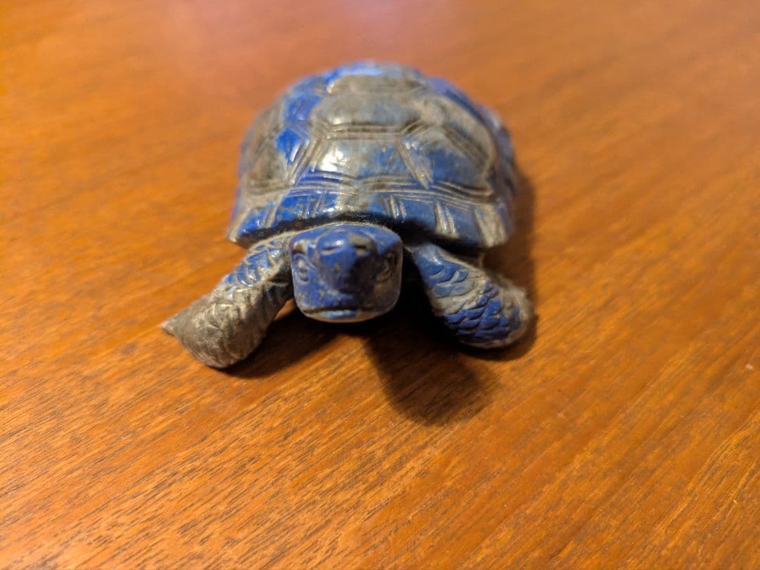 【幸運の青い亀】天然石 ラピスラズリ 置物 縁起物 魔除け 浄化