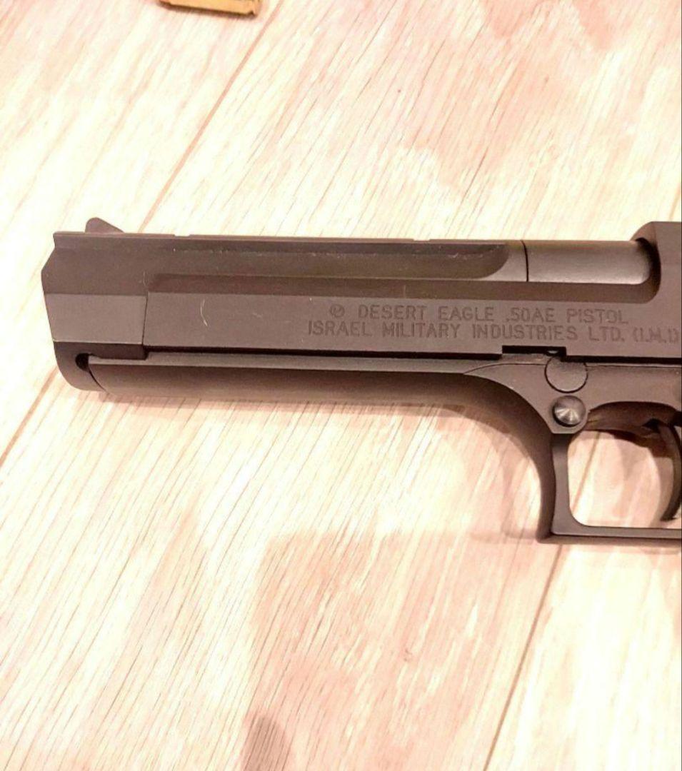 タナカ デザートイーグル 50AE 本体と弾薬カートリッジ