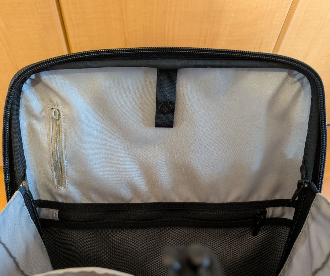 【機内持ち込み可】LOJEL スーツケース Cubo Small ブラック 4輪