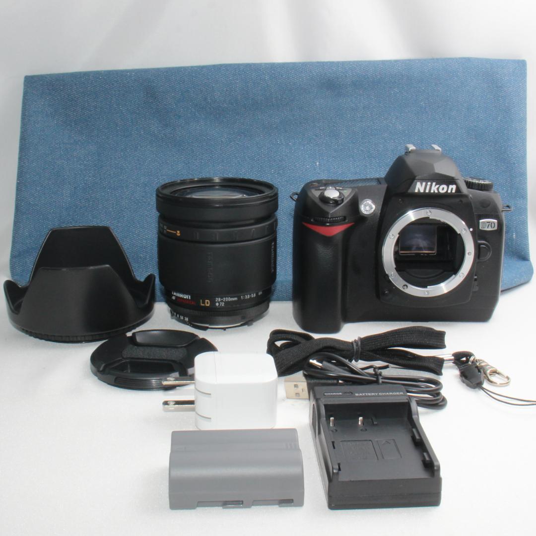 ❤️近遠対応の万能レンズ&新品カメラバッグ付き❤️ニコン D70❤️