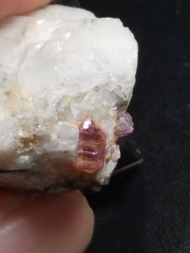 ピンクトパーズ　パキスタン産　660