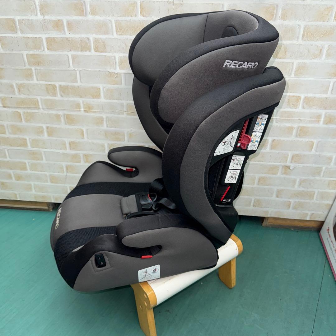 レカロ　スタートJ1 ジュニアシート　1才から