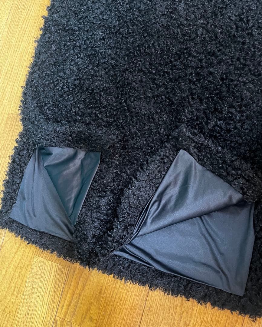 美品　HaaT イッセイミヤケ ボアスカート　タイトスカート　ブラック　黒