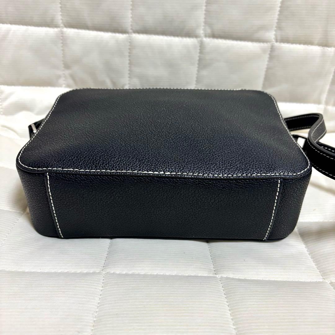 未使用に近い☆agnès b. ブラック　ショルダーバッグ