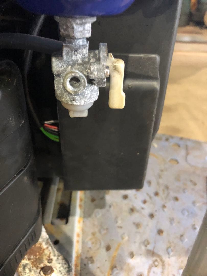 Yamaha EF2500i ポータブル発電機