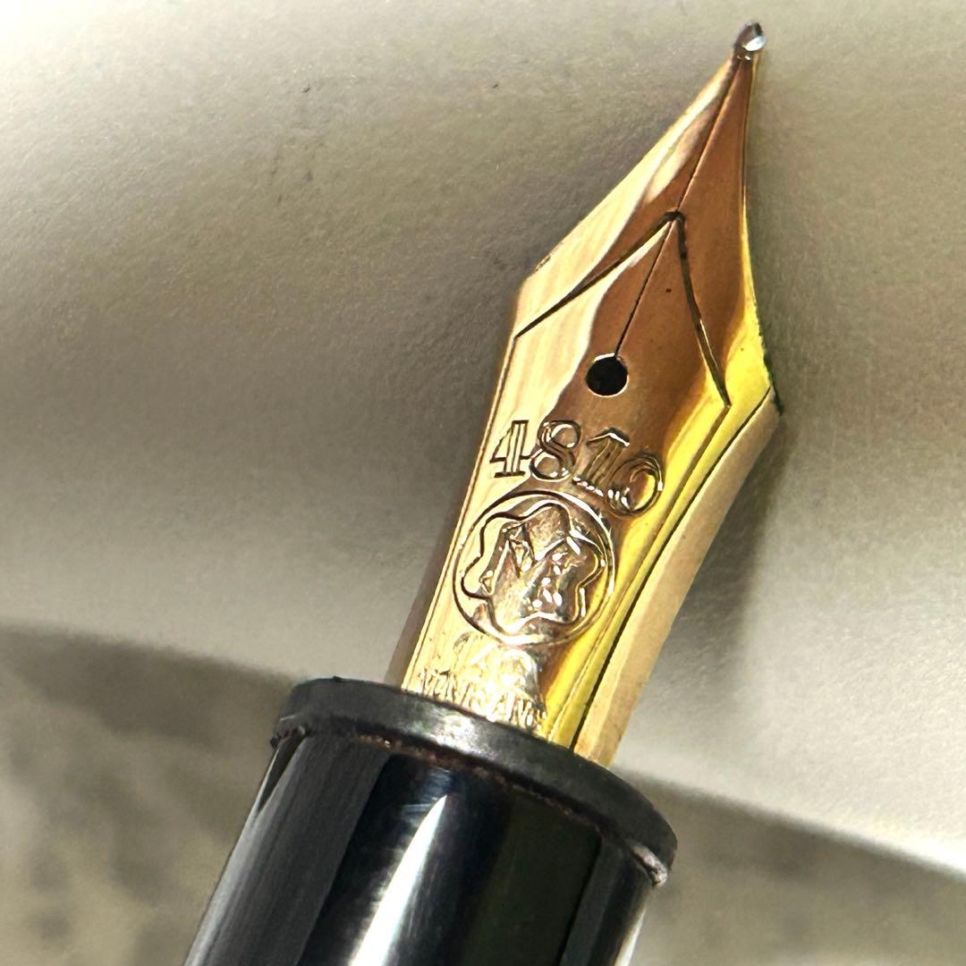 Mont Blanc モンブラン　万年筆　 4810 585