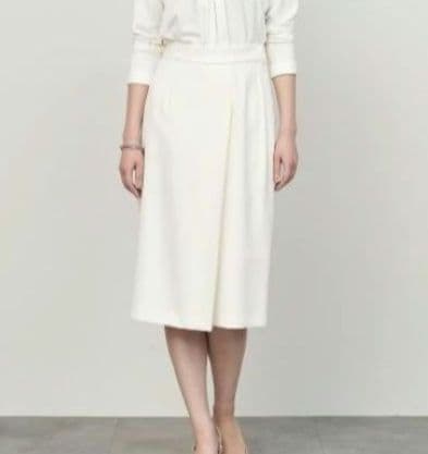 美品【SOEJU】ソージュ ホワイト タイトスカート M