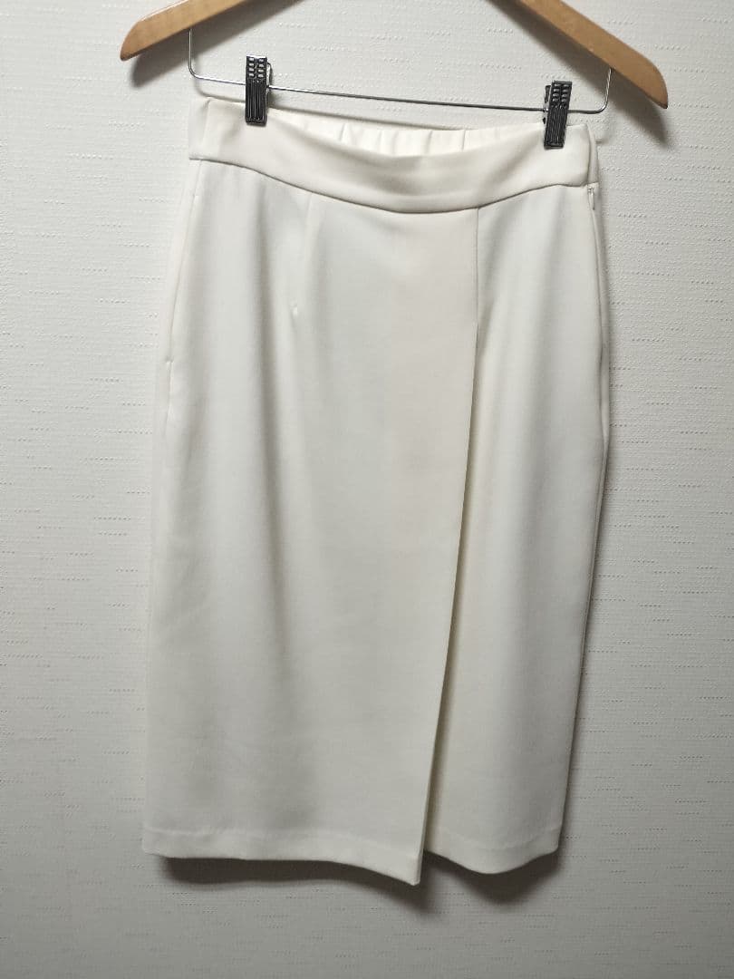 美品【SOEJU】ソージュ ホワイト タイトスカート M