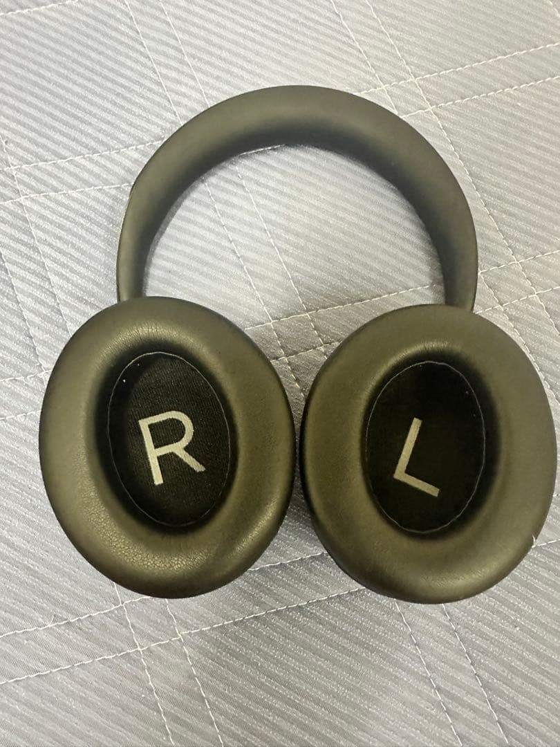 ヘッドホン BOSE NC700