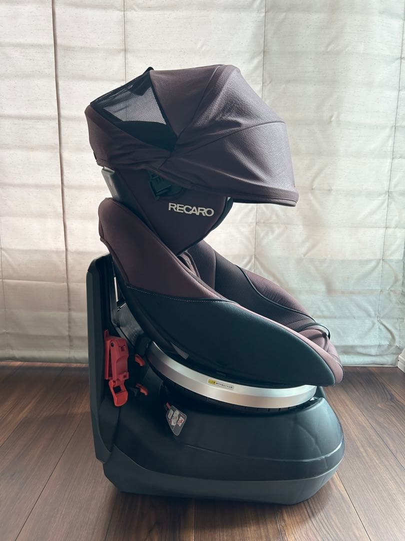 レカロチャイルドシート スタートイクス フィットマット付き
