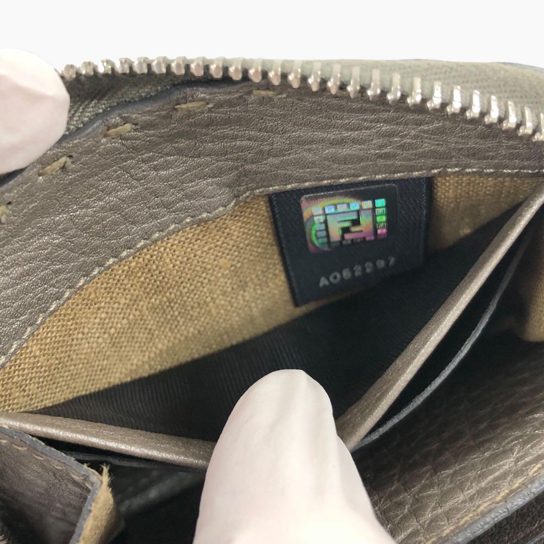 FENDI フェンディ セレリア レザー ケース 小銭入れ シルバー系