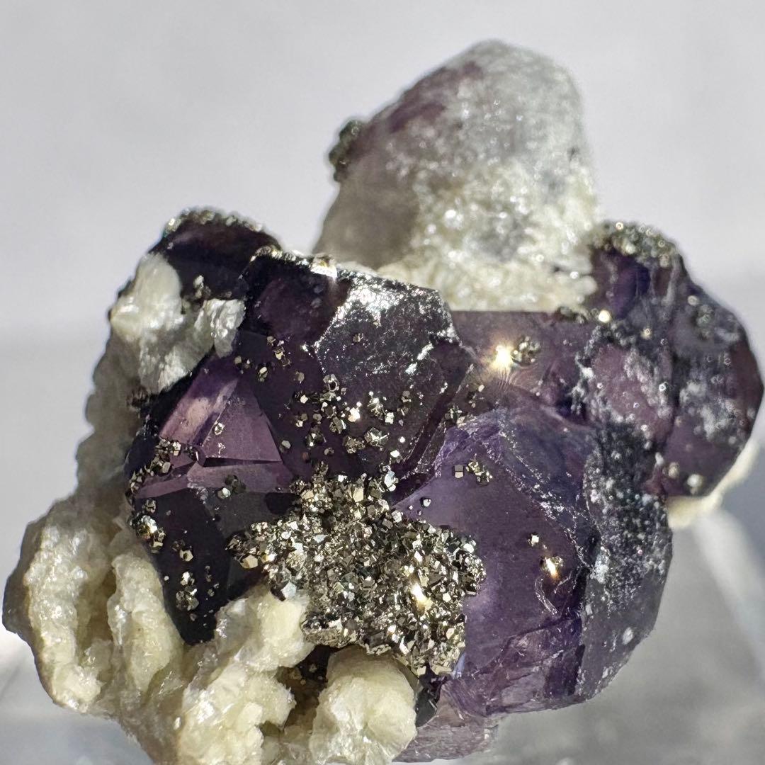 524 中国 内モンゴル産 レアタイプ フローライト&パイライト&クォーツ