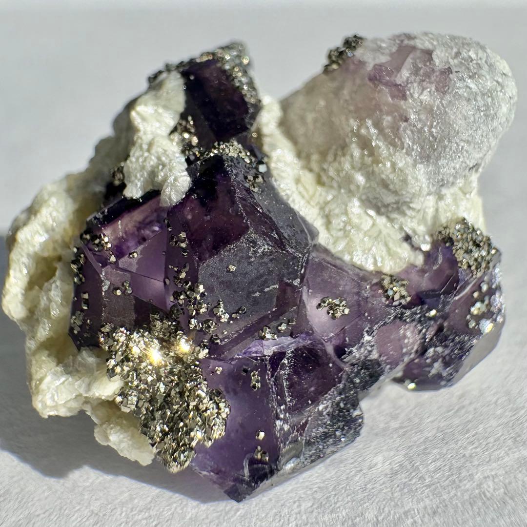 524 中国 内モンゴル産 レアタイプ フローライト&パイライト&クォーツ