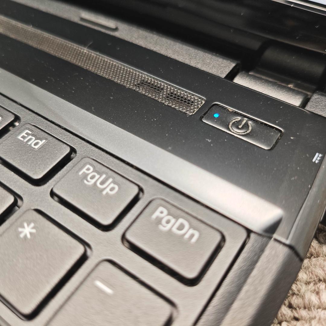 愛菜様 メモリ16GB Windows11✨リカバリ済み薄型モデル