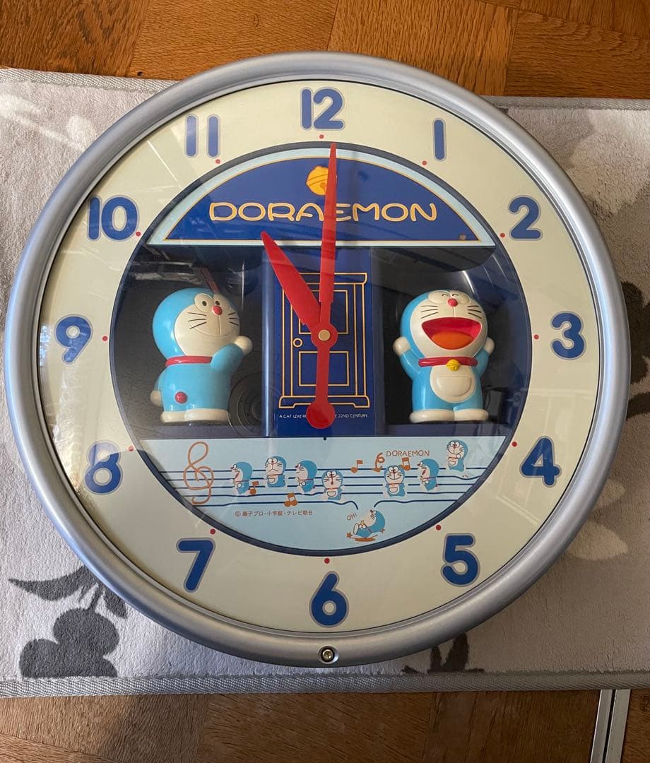 ドラえもん 壁掛け時計　大山のぶ代さんボイス