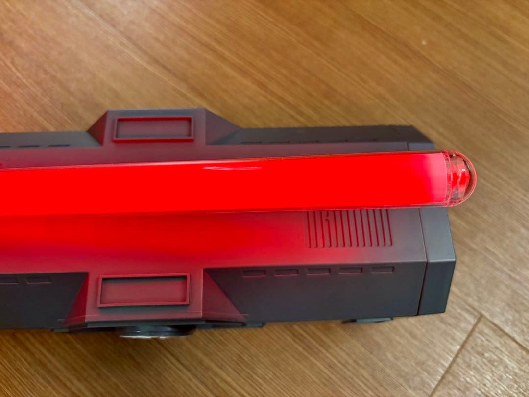 WDW ソル ギャラクシーズエッジ レガシーライトセーバー ブレード付 海外限定