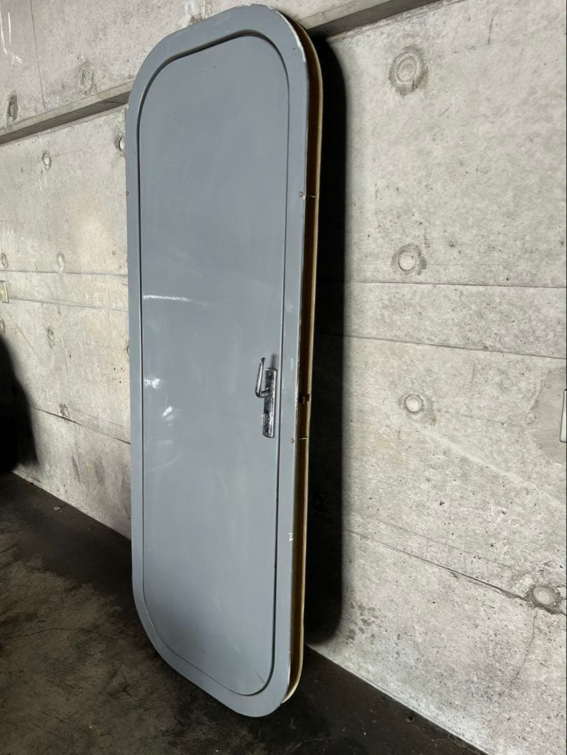 ペリアン　レザルク　Charlotte Perriand Les arcs ドア