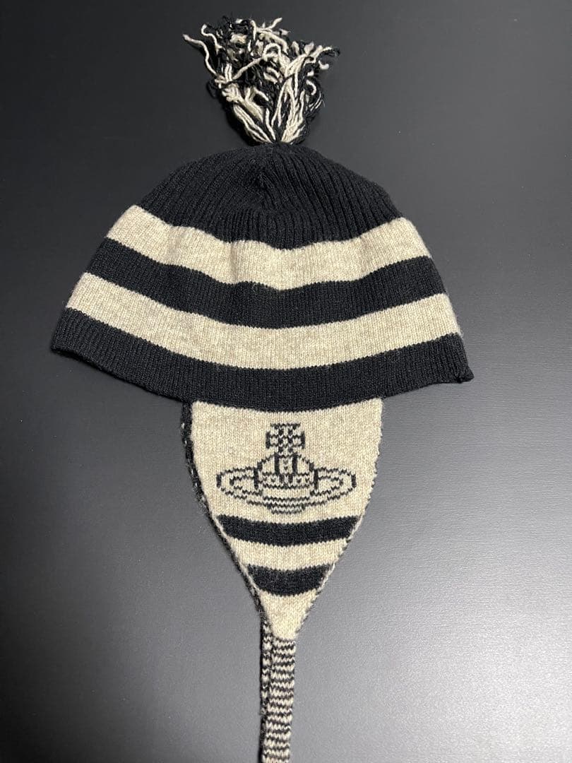 初期型★廃盤レア香椎かてぃ着用同型同色正規品★美品ヴィヴィアン耳当て付きニット帽